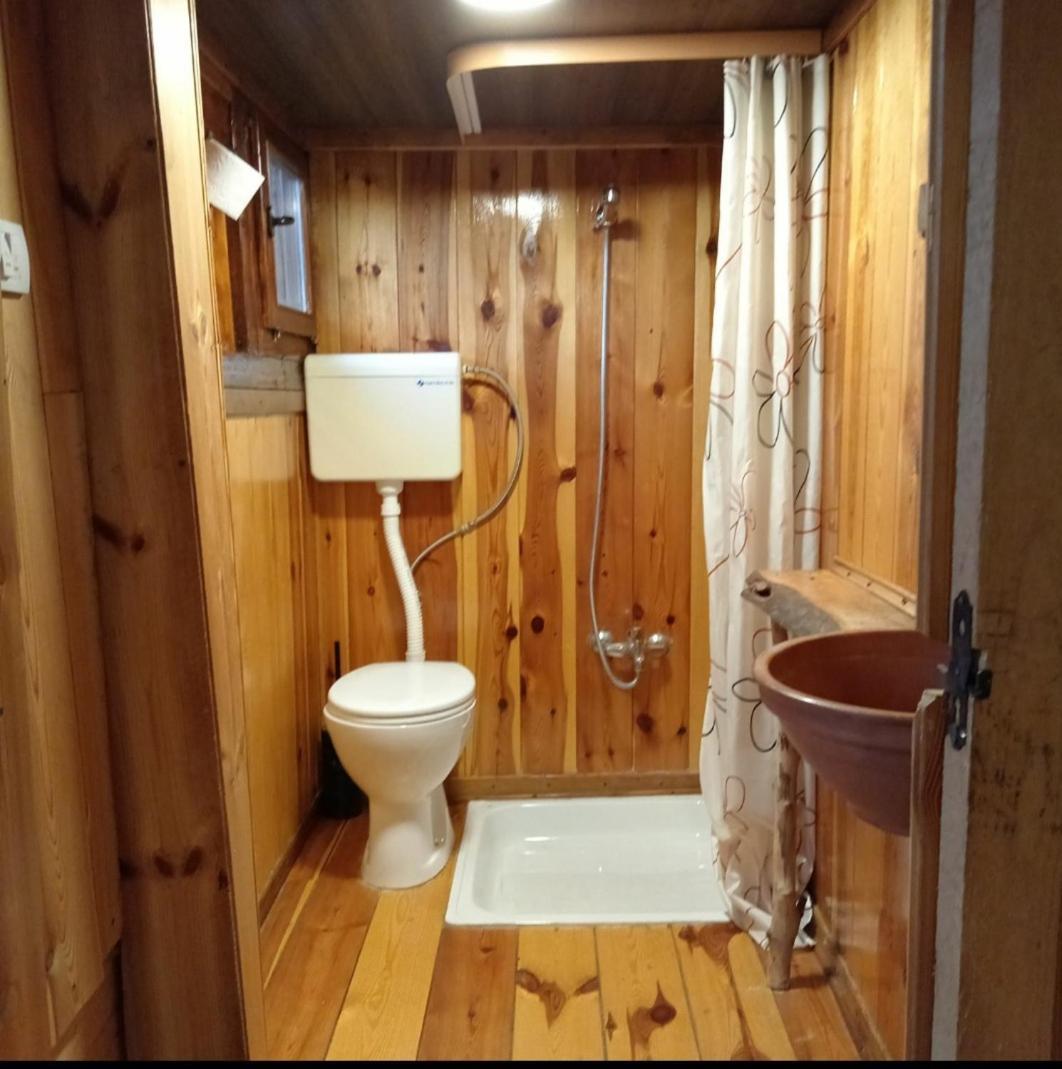 Log Cabin Belgrad Exterior foto